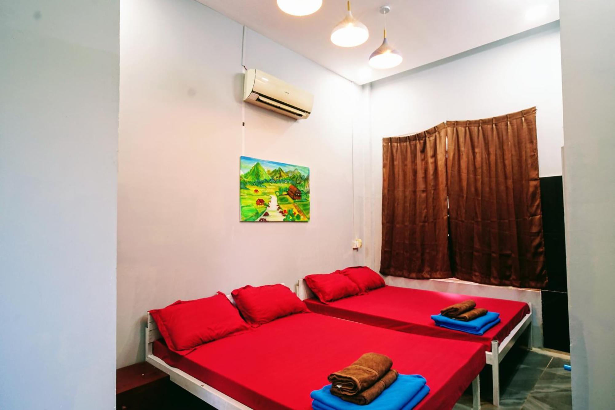 Yellow Star Hostel カンポット エクステリア 写真